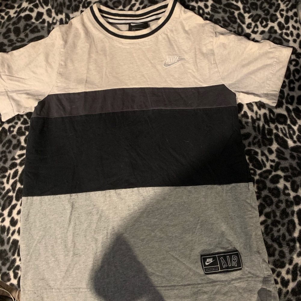 Youth Large Nike T Shirt